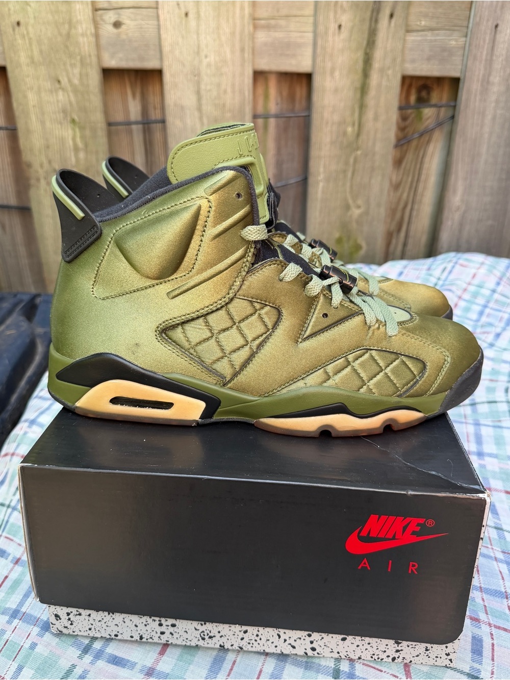Air Jordan 6 Retro Pinnacle / Promo Flight Jacket
Size 10